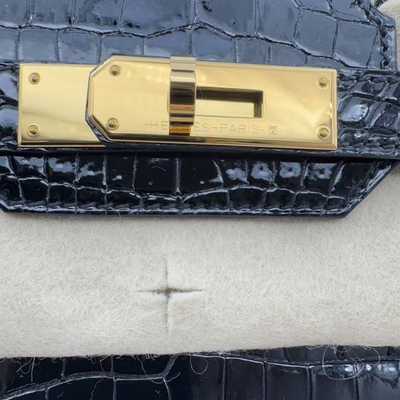 Hermes Birkin 30 in black crocodile skin - Picture 3 of 10